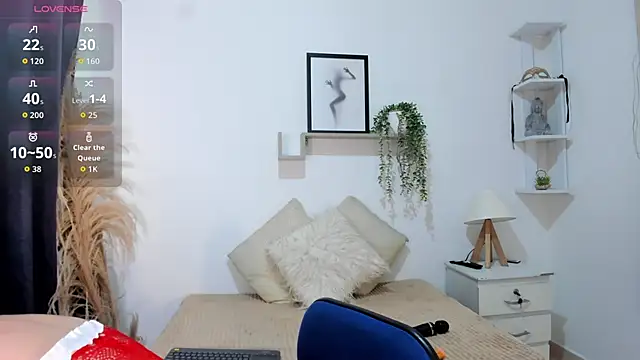 Snapshot of Abigail_29 chatting on November 13, 12:15 pm Abigail 29 online show from November 13, 12:15 pm