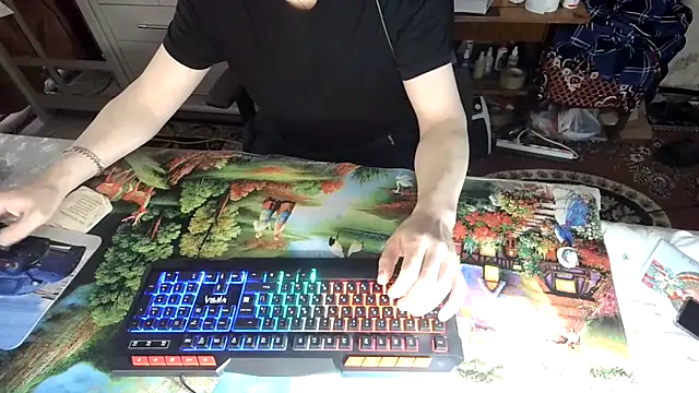 oleg1982yval12 online show from April 19, 11:53 am