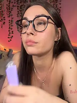 MiaNell online show from December 13, 2:43 am