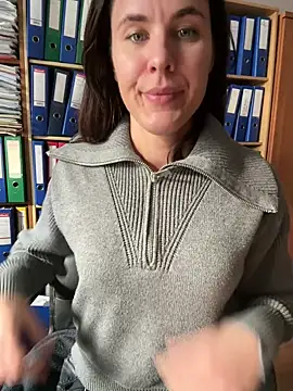 Sara darling online show from March 17, 2:56 pm