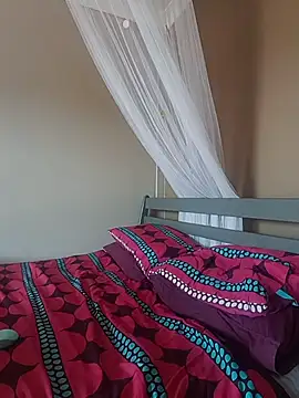 Snapshot of Missmesexycouple69 chatting on September 22, 12:29 pm Missmesexycouple69 online show from September 22, 12:29 pm