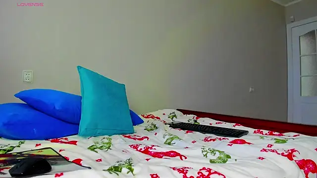  Luna Ly online show from January 1, 4:50 am