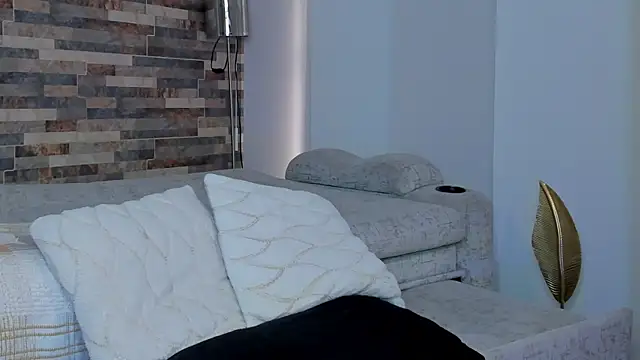 Snapshot of zaiin_diesel chatting on March 8, 12:30 pm zaiin diesel online show from March 8, 12:30 pm