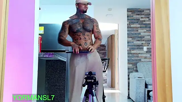 Snapshot of zaiin_diesel chatting on November 25, 2:06 pm zaiin diesel online show from November 25, 2:06 pm