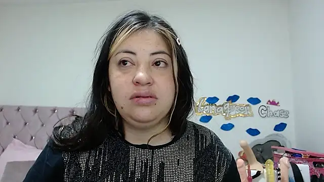 lanaqueen699 online show from February 8, 12:17 pm