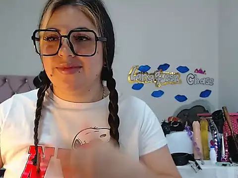 lanaqueen699 online show from February 10, 3:21 pm