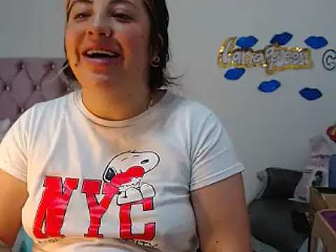 lanaqueen699 online show from February 13, 3:56 pm