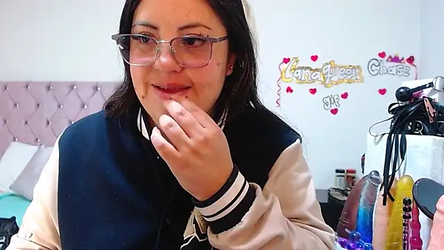 lanaqueen699 online show from September 23, 12:19 pm