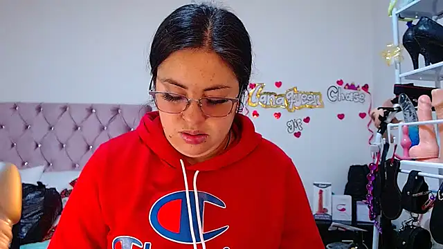 Snapshot of lanaqueen699 chatting on December 3, 12:25 pm lanaqueen699 online show from December 3, 12:25 pm