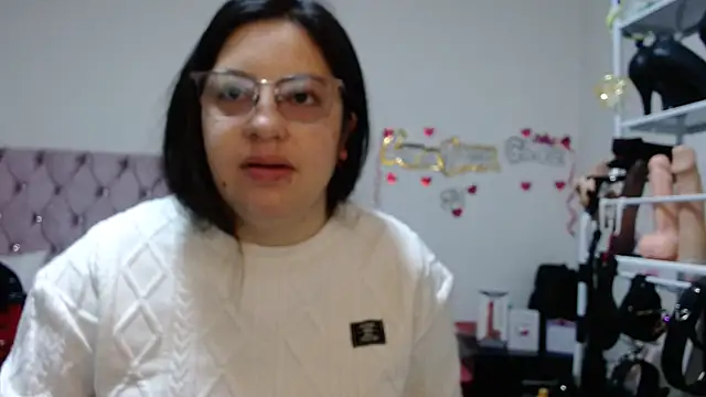 Snapshot of lanaqueen699 chatting on December 5, 12:25 pm lanaqueen699 online show from December 5, 12:25 pm