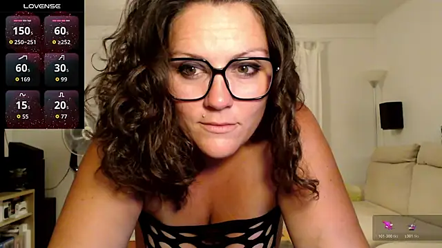 Snapshot of vagina02cam chatting on July 16, 11:33 pm vagina02cam online show from July 16, 11:33 pm