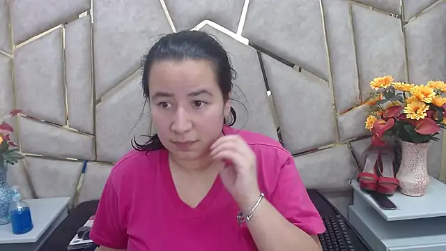 NaomyPrinces online show from January 27, 1:41 pm