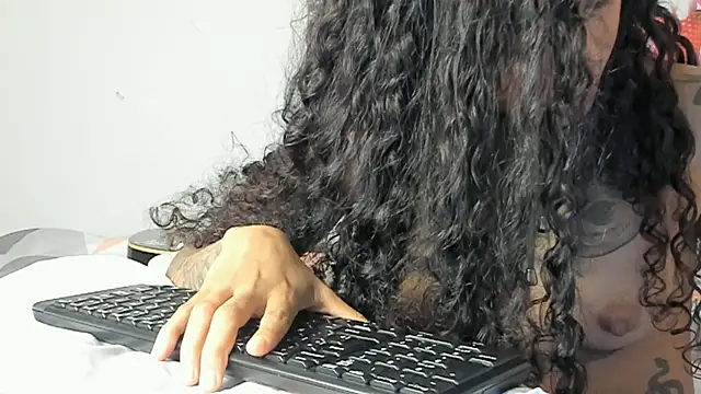 Ama music online show from December 9, 4:15 pm