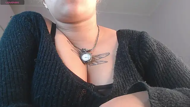 april bunnyy online show from October 25, 9:20 pm