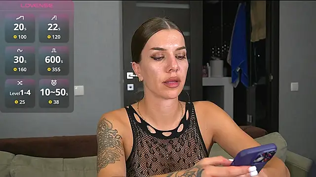 Snapshot of Alice_melice chatting on September 15, 7:14 pm Alice melice online show from September 15, 7:14 pm