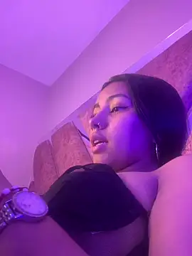 Larabrooks online show from September 15, 5:46 pm