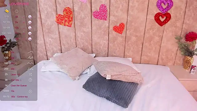 Snapshot of Katrina_baurii chatting on February 22, 4:51 pm Katrina baurii online show from February 22, 4:51 pm