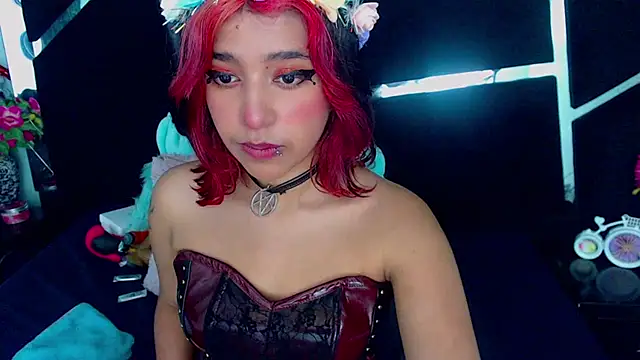 UnderBaby  online show from December 18, 8:25 pm