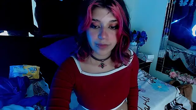 UnderBaby  online show from February 24, 8:03 pm