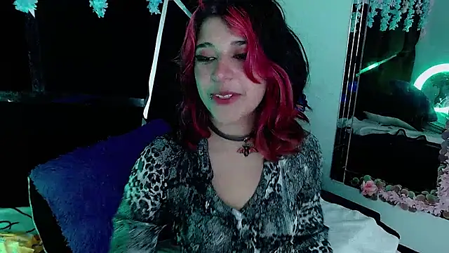 UnderBaby  online show from February 27, 8:20 pm