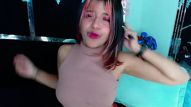 UnderBaby  online show from March 19, 11:57 pm