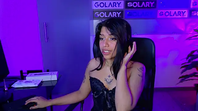 UnderBaby  online show from October 2, 3:24 am