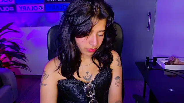 UnderBaby  online show from October 9, 2:53 am