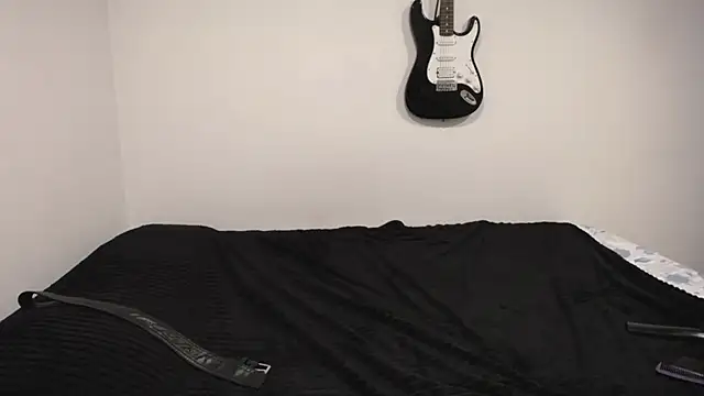 Snapshot of amydeepqueen chatting on February 2, 1:43 pm amydeepqueen online show from February 2, 1:43 pm