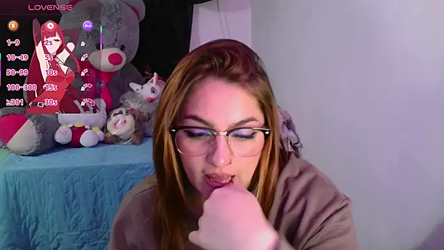 lucycherry   online show from November 24, 11:59 pm