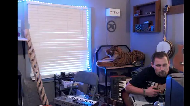 itsjameswebbscope online show from April 25, 1:41 pm