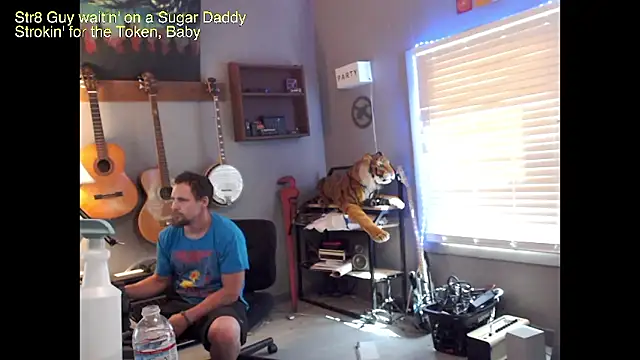 Snapshot of itsjameswebbscope chatting on June 3, 5:40 pm itsjameswebbscope online show from June 3, 5:40 pm