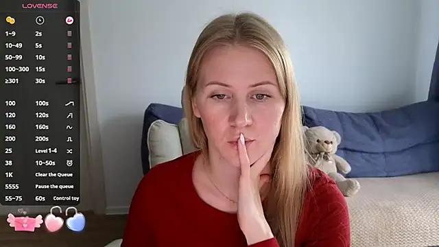 IsabelAllen online show from September 16, 11:44 am