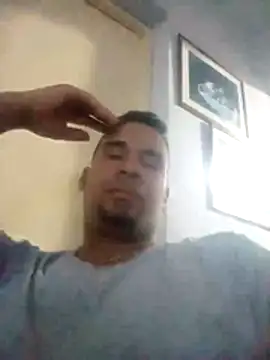adriel perez online show from March 15, 5:35 am