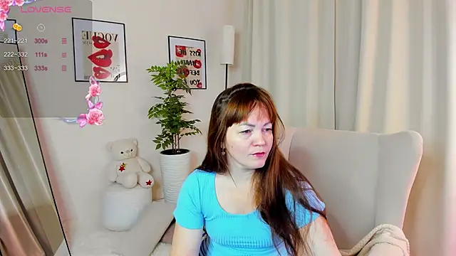 Snapshot of VanessaSmuth chatting on November 4, 1:27 am VanessaSmuth online show from November 4, 1:27 am