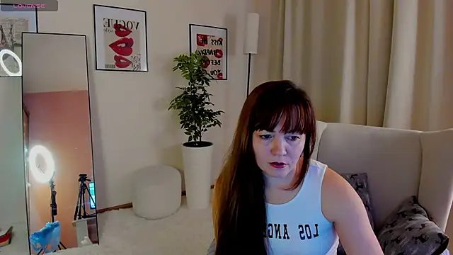 Snapshot of VanessaSmuth chatting on December 3, 3:03 am VanessaSmuth online show from December 3, 3:03 am