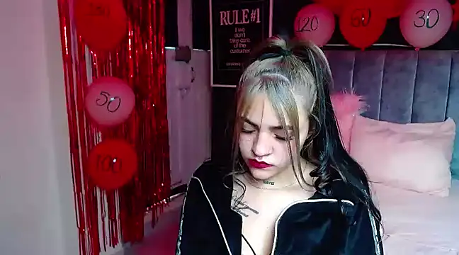 Violettasquirt online show from February 14, 3:15 pm