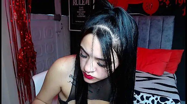 Violettasquirt online show from March 11, 6:41 pm