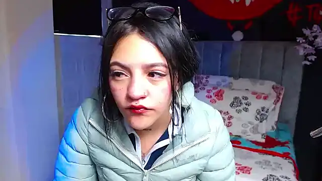 Violettasquirt online show from January 19, 1:37 pm