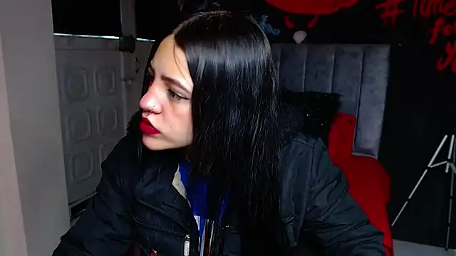 Violettasquirt online show from March 19, 1:48 pm