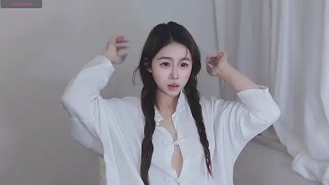 Hazel-11 online show from March 13, 2:01 pm