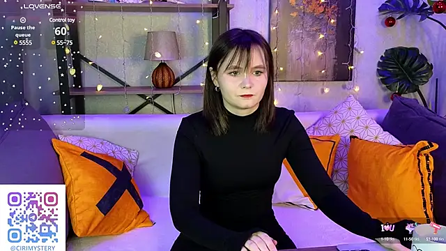 Snapshot of CiriRianonn chatting on December 14, 4:34 am CiriRianonn online show from December 14, 4:34 am