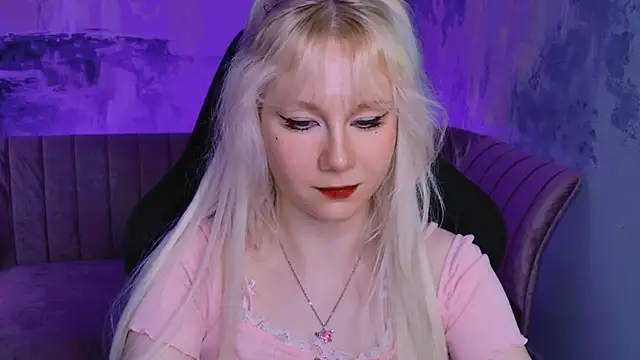 Snapshot of NancyMartinez chatting on February 1, 4:22 pm NancyMartinez online show from February 1, 4:22 pm
