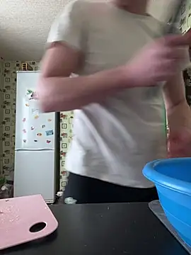 red red00 online show from March 7, 1:08 pm