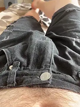 red red00 online show from March 9, 11:47 am