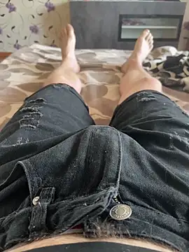 red red00 online show from March 27, 7:14 am