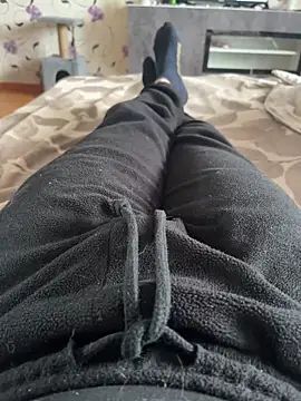 red red00 online show from April 29, 9:02 am