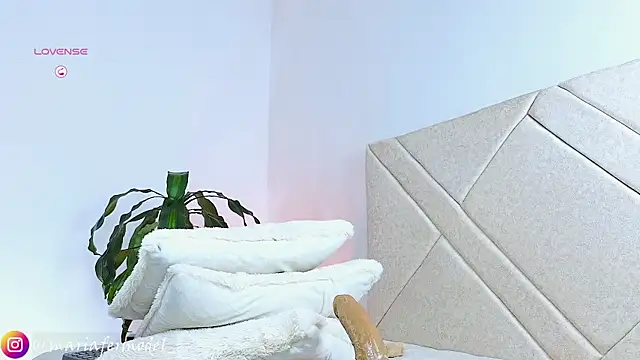 Snapshot of Mariafer05 chatting on March 4, 8:05 pm Mariafer05 online show from March 4, 8:05 pm