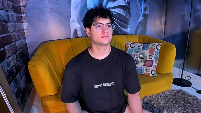 Snapshot of Mark_Evans1_ chatting on March 1, 8:10 pm Mark Evans1 online show from March 1, 8:10 pm