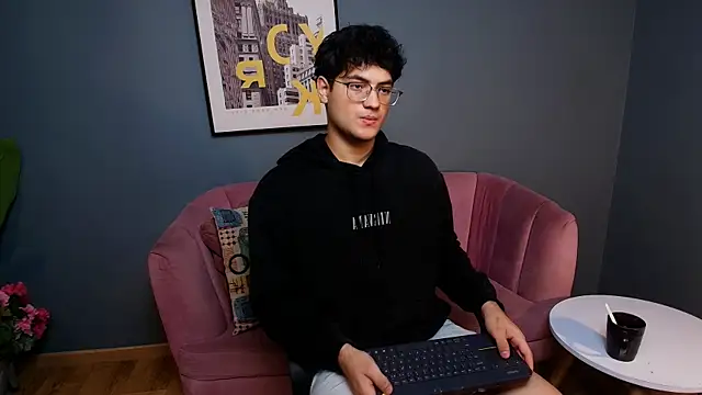 Snapshot of Mark_Evans1_ chatting on March 12, 7:38 pm Mark Evans1 online show from March 12, 7:38 pm