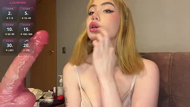 Snapshot of hanna_cry_baby chatting on January 23, 9:18 pm hanna cry baby online show from January 23, 9:18 pm